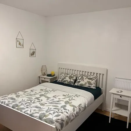 2 Superbes D Dans Un Avec Magnifique Vue Sur Paris سوسي أون بري
